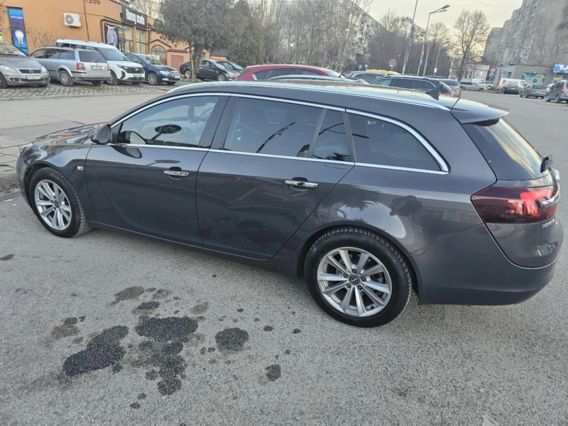 Opel Insignia, снимка 2 - Автомобили и джипове - 48868710