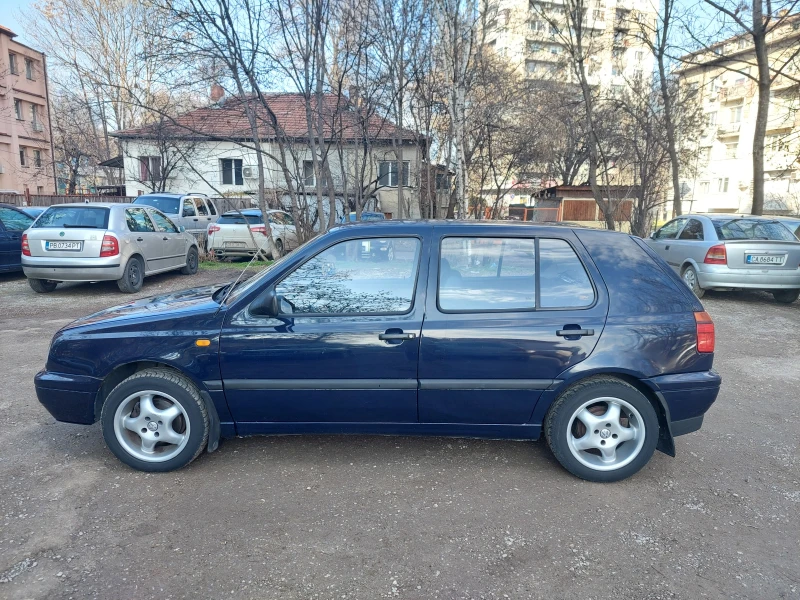 VW Golf, снимка 3 - Автомобили и джипове - 49198858