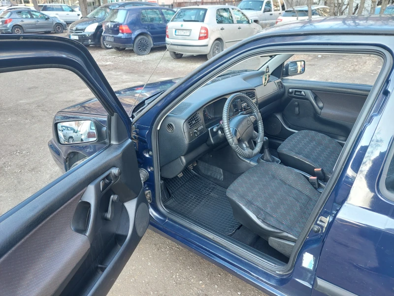 VW Golf, снимка 5 - Автомобили и джипове - 49198858