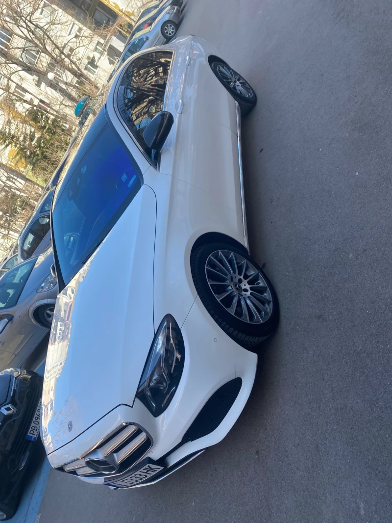 Mercedes-Benz E 200, снимка 13 - Автомобили и джипове - 49463023