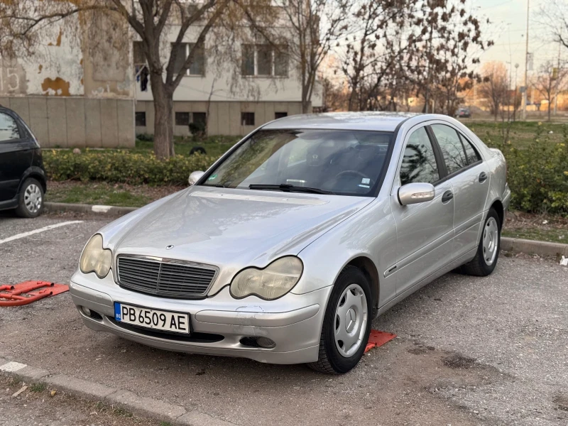 Mercedes-Benz C 180, снимка 5 - Автомобили и джипове - 49499787