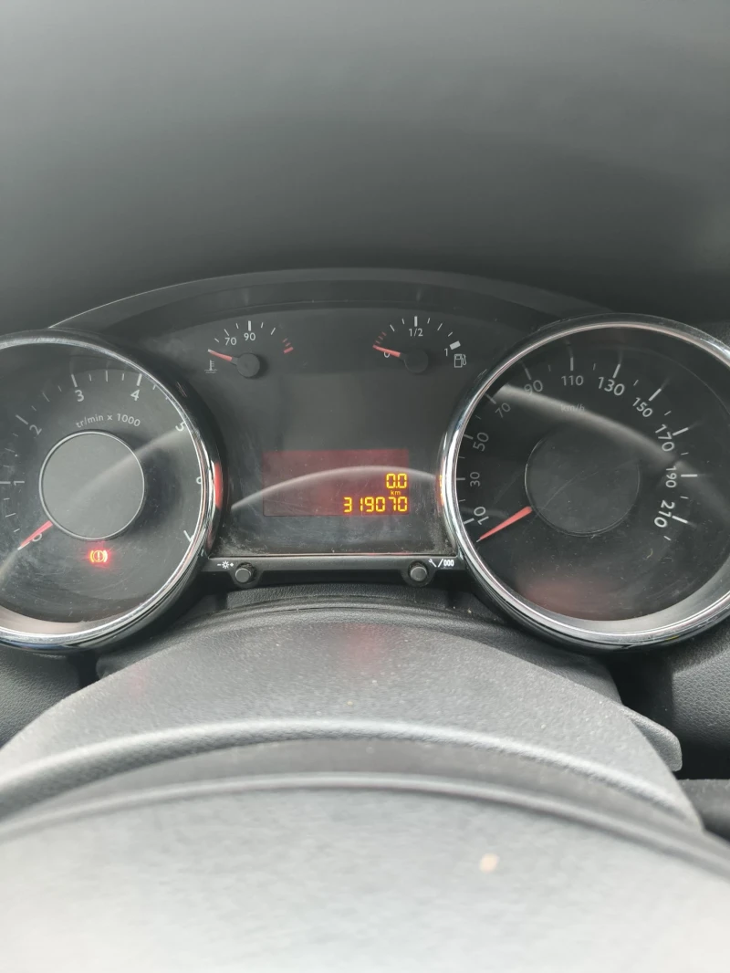 Peugeot 5008 Panorama , снимка 13 - Автомобили и джипове - 50628092