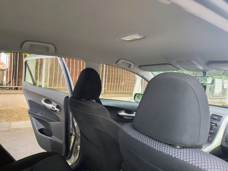 Toyota Auris 1.4D4D, снимка 5 - Автомобили и джипове - 51250643