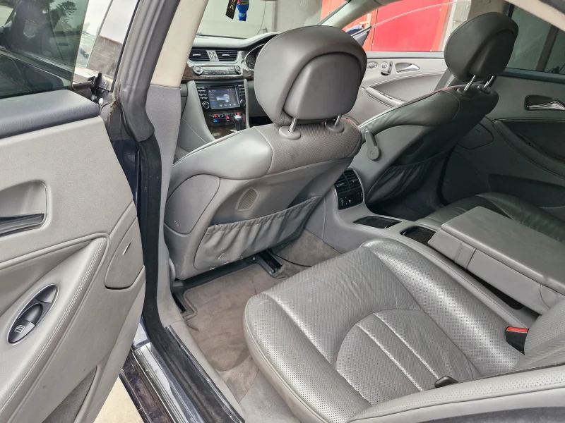 Mercedes-Benz CLS 500 FULL 7G-TRONIC, снимка 8 - Автомобили и джипове - 52529839