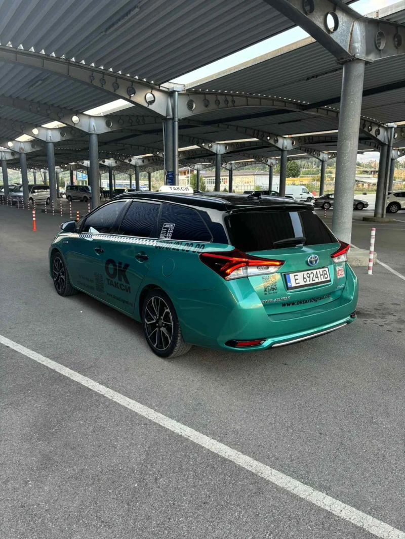 Toyota Auris 1.8 hybrid , снимка 5 - Автомобили и джипове - 52483133