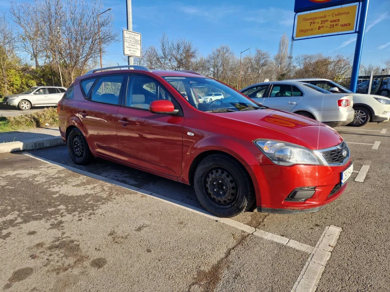 Kia Ceed CRDI , снимка 3 - Автомобили и джипове - 52535988