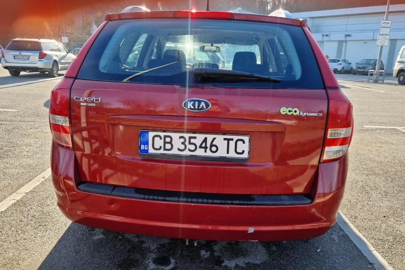Kia Ceed CRDI , снимка 4 - Автомобили и джипове - 52535988