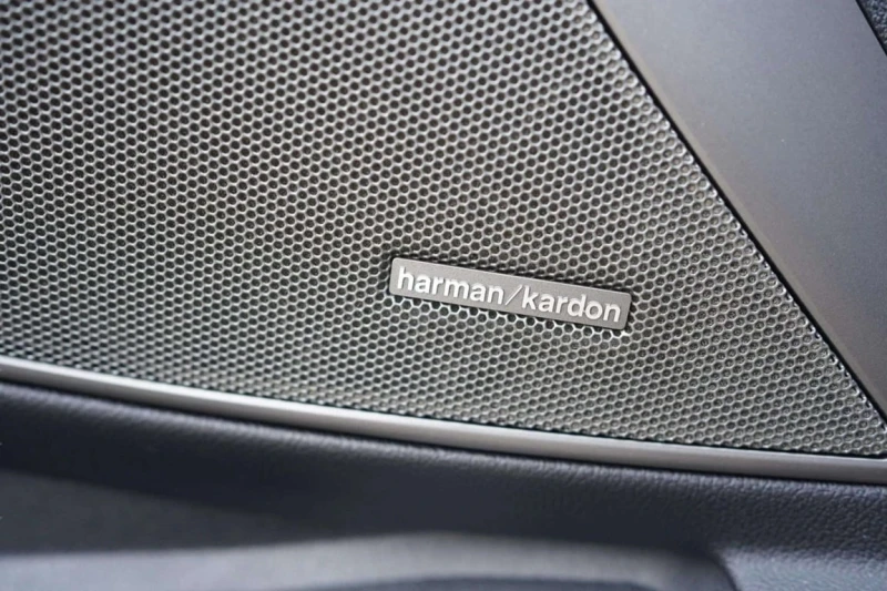 BMW 340 * xDrive * CARFAX * ЦЕНА ДО БГ, снимка 17 - Автомобили и джипове - 53111021