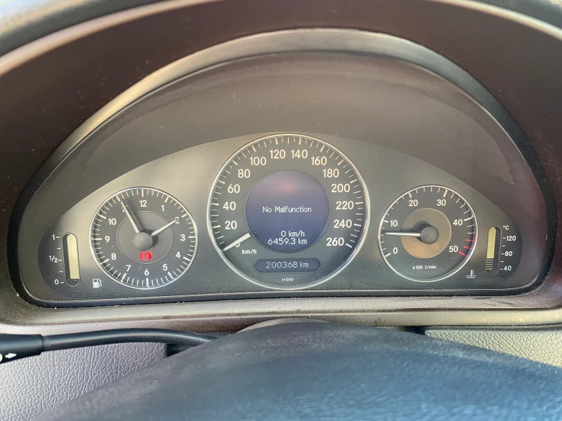 Mercedes-Benz CLK 270CDI, снимка 8 - Автомобили и джипове - 53147260