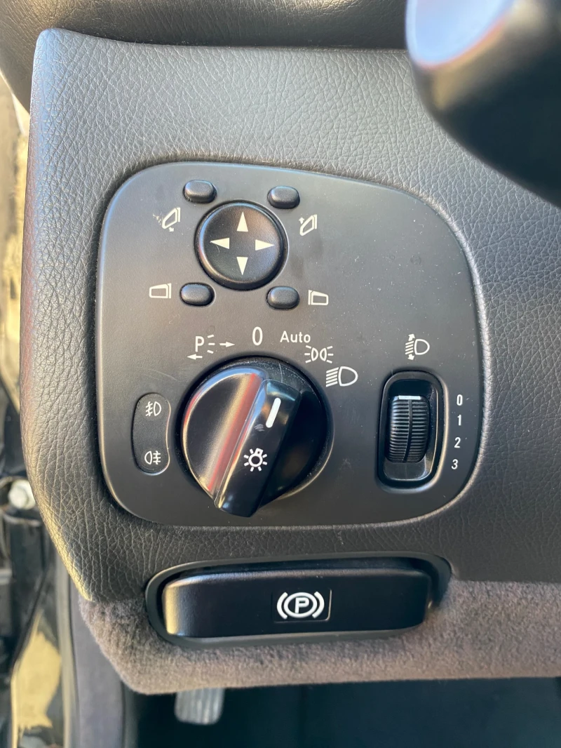 Mercedes-Benz CLK 270CDI, снимка 9 - Автомобили и джипове - 53147260