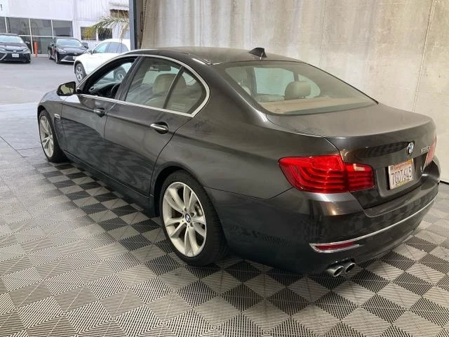 BMW 535 LUXURY LINE* Harman* обдух* Keyless* Подгрев* хедъ, снимка 2 - Автомобили и джипове - 48441340