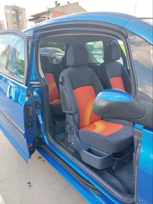 Peugeot 1007 1, 4 75к.с - изображение 10