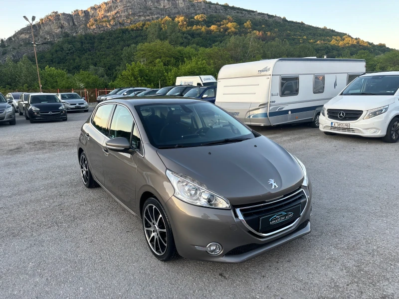 Peugeot 208 1.2i КАТО НОВА - 8790 лв. - 47488349 1