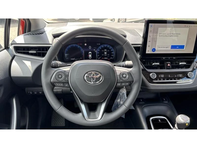 Toyota Corolla SDN 1.5 6MT EXECUTIVE MY25 - НОВА, снимка 13 - Автомобили и джипове - 54843923