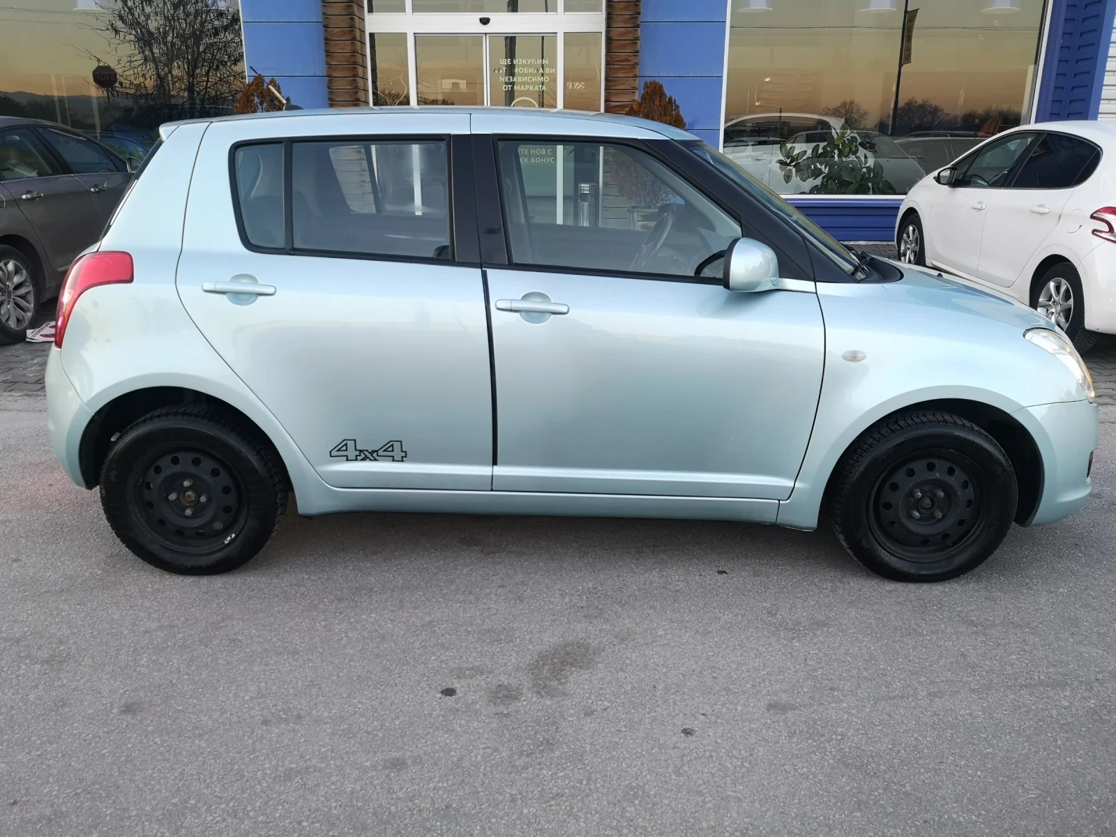 Suzuki Swift 1.3 4X4 44000 KM - изображение 5