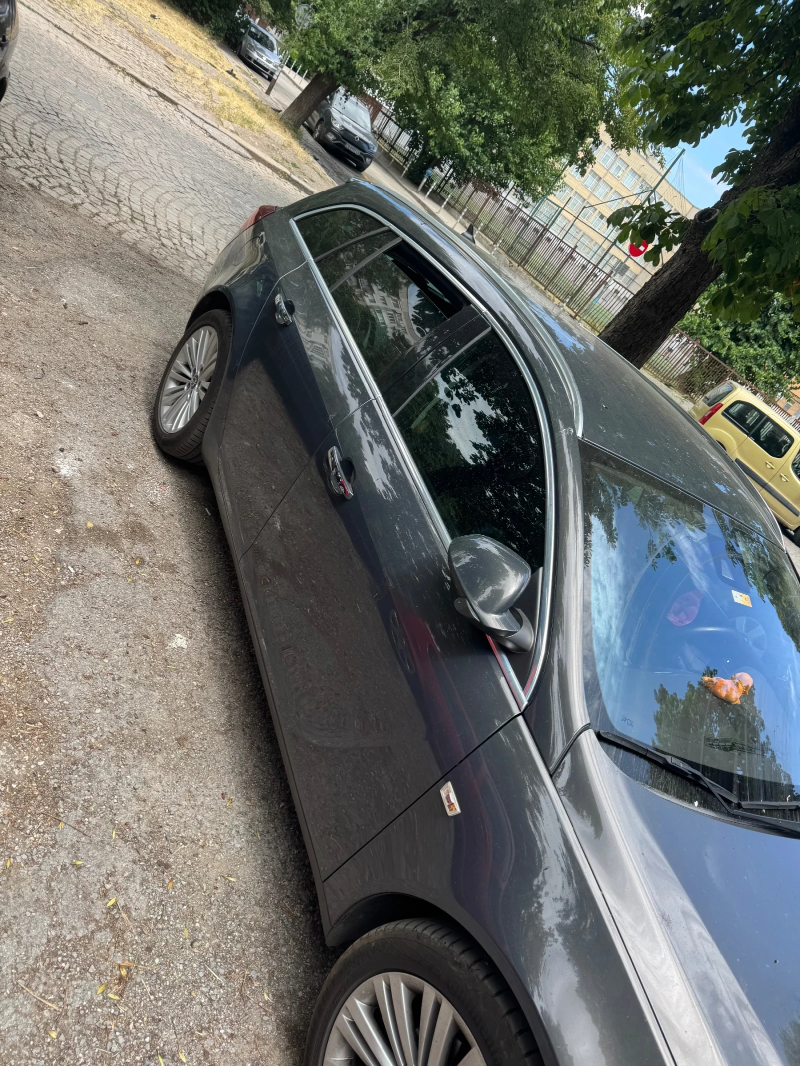 Opel Insignia, снимка 2 - Автомобили и джипове - 53177618