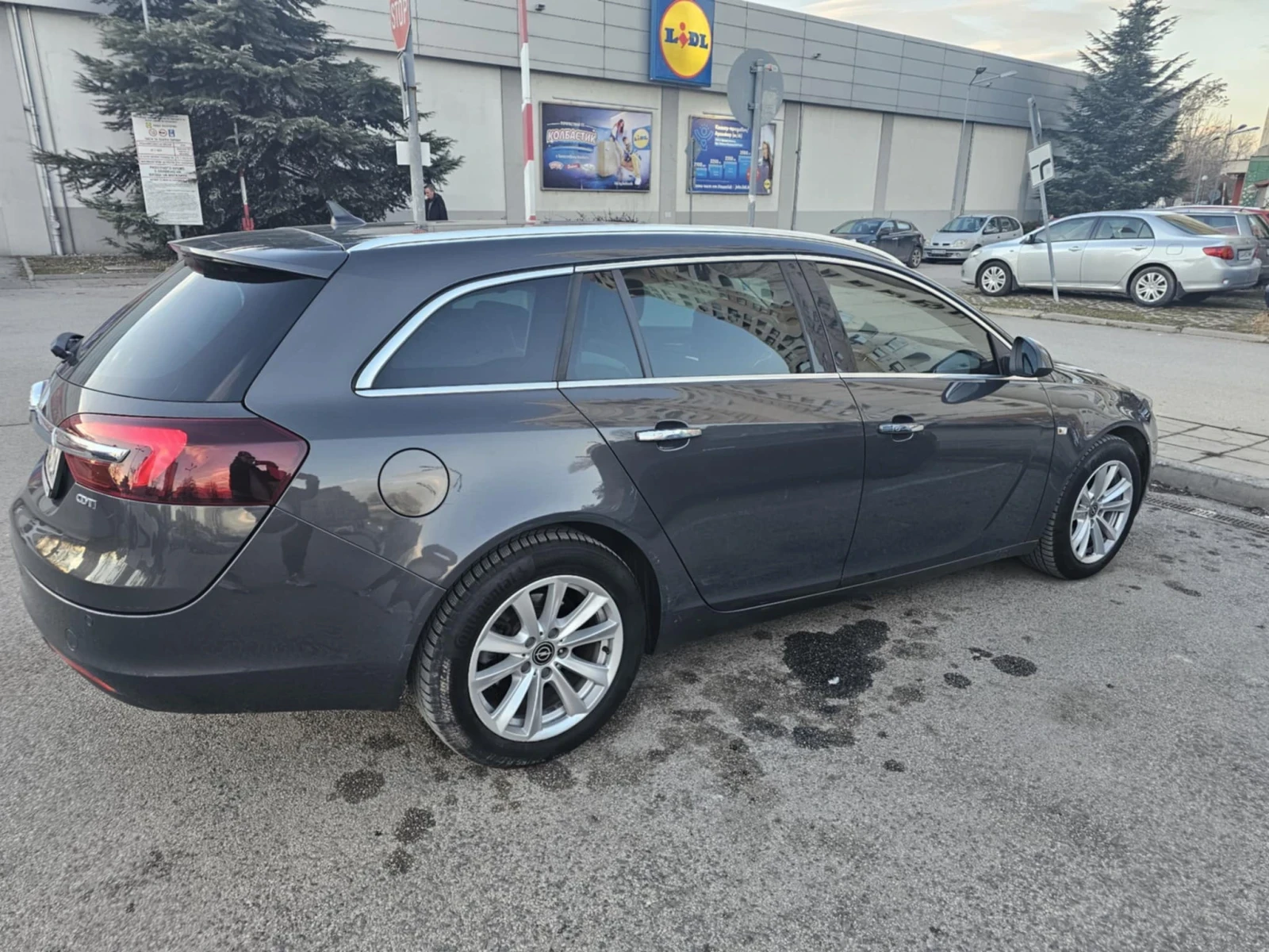 Opel Insignia, снимка 4 - Автомобили и джипове - 53177618