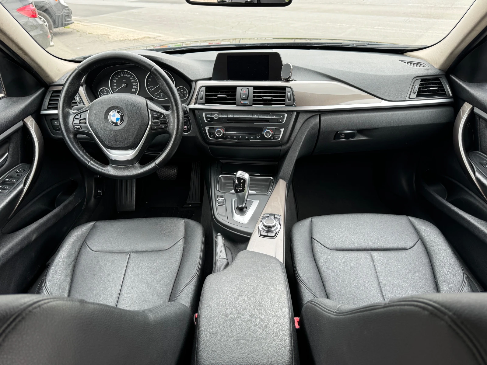 BMW 318 2.0 D - изображение 8