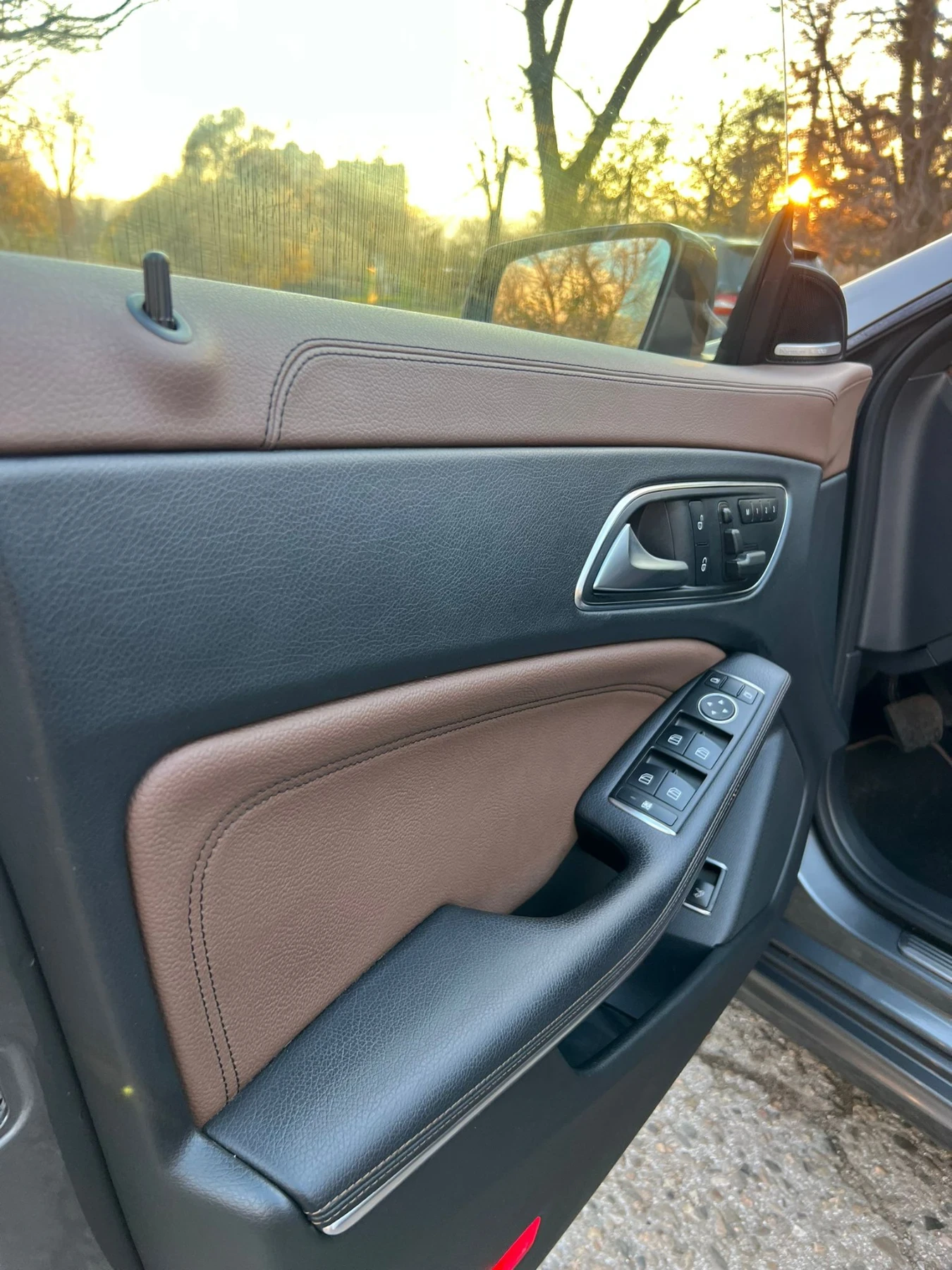 Mercedes-Benz CLA 220 DISTRONIK/HARMAN KARDON/MEMORY/FULL LED/ - изображение 10