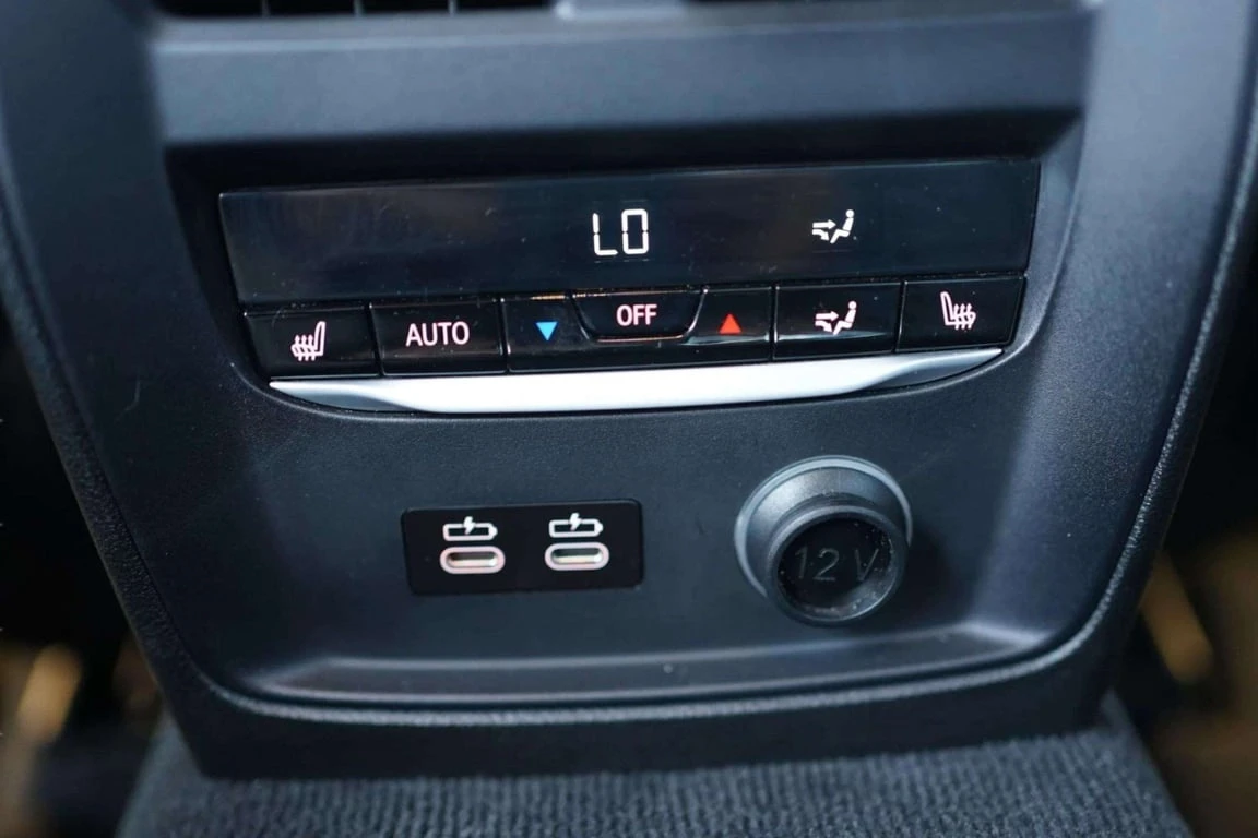 BMW 340 * xDrive * CARFAX * ���� �� �� | Mobile.bg � ����������� 11