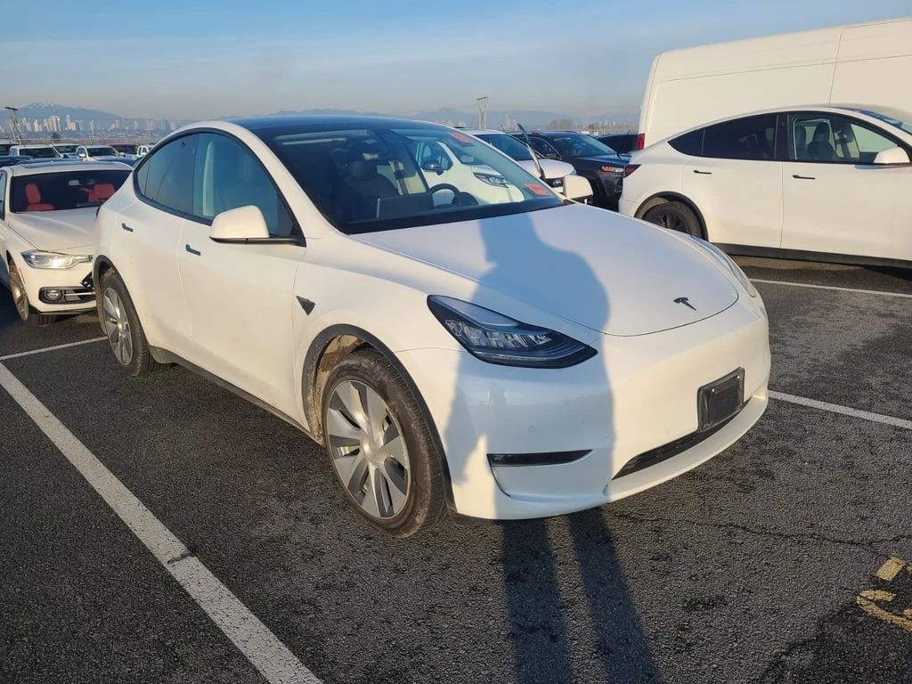 Tesla Model Y * LONG RANGE * CARFAX * ФИНАНСИРАНЕ - изображение 2