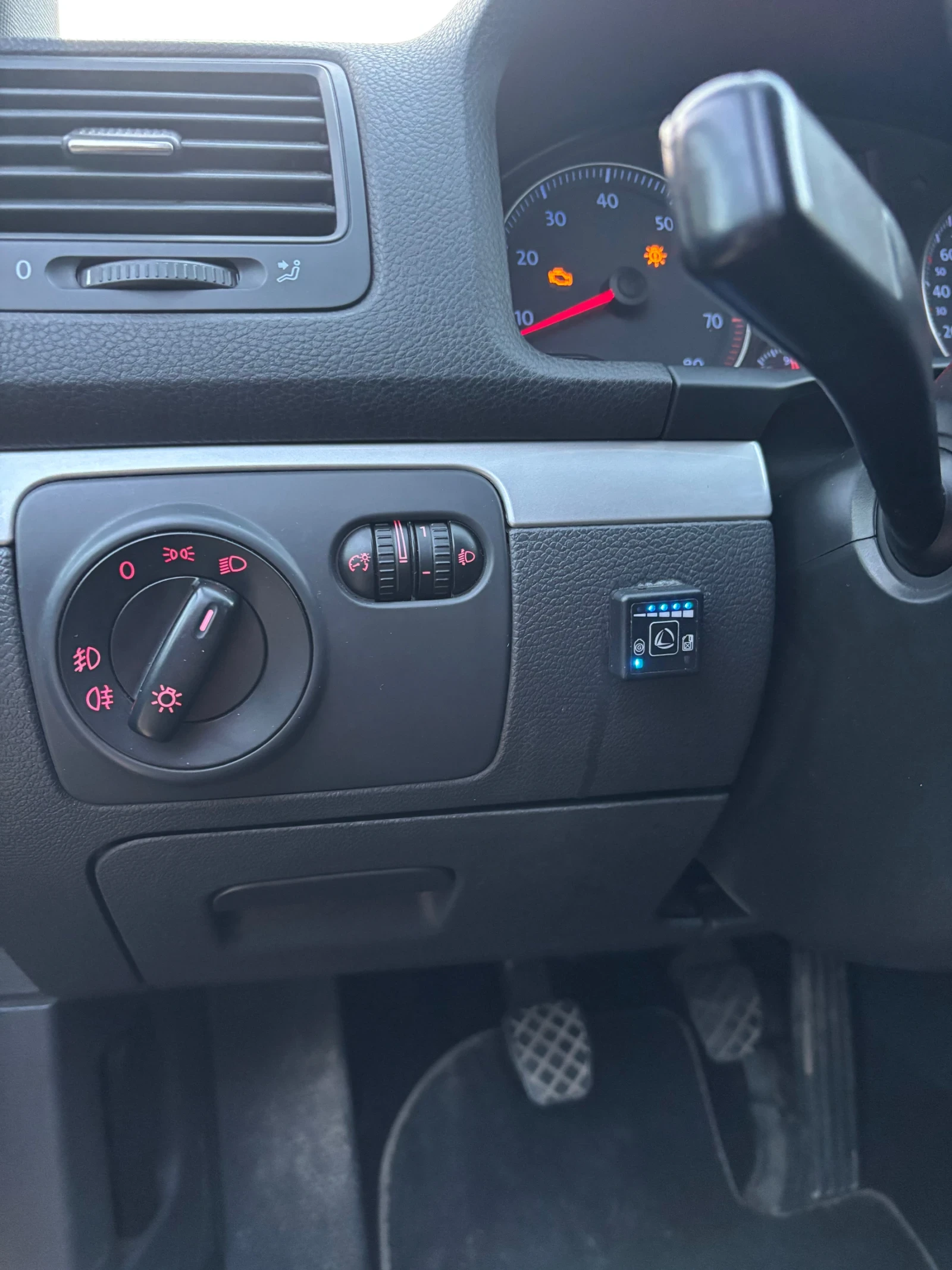 VW Golf 5 United 1.6 Bi-Fuel (LPG), снимка 12 - Автомобили и джипове - 53939470