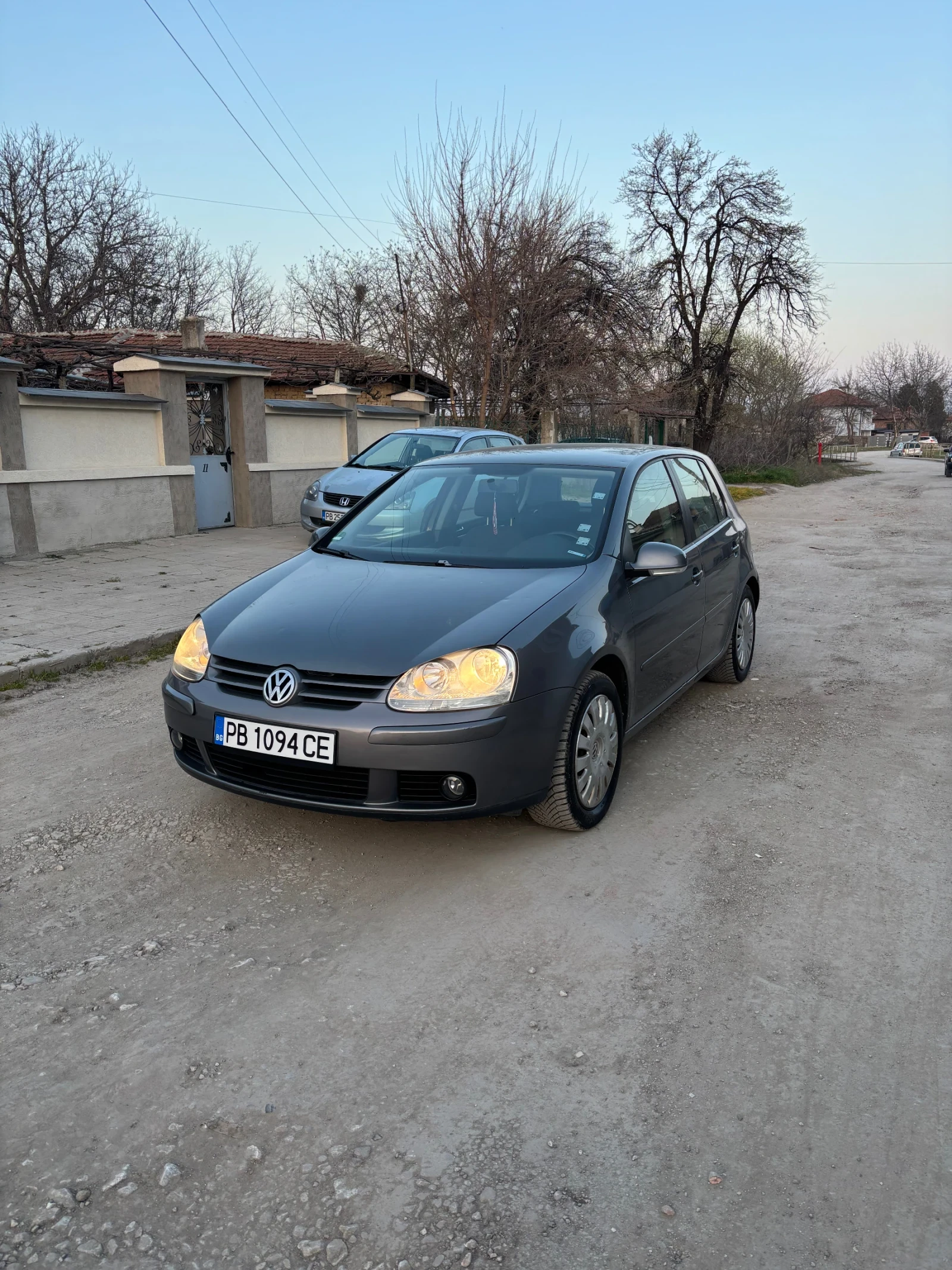 VW Golf 5 United 1.6 Bi-Fuel (LPG), снимка 2 - Автомобили и джипове - 53939470