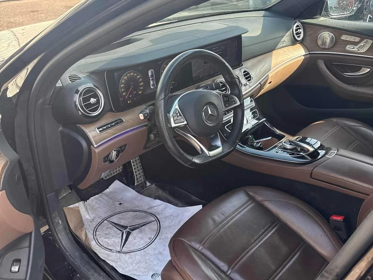 Mercedes-Benz E 43 AMG CARFAX, снимка 5 - Автомобили и джипове - 54149688