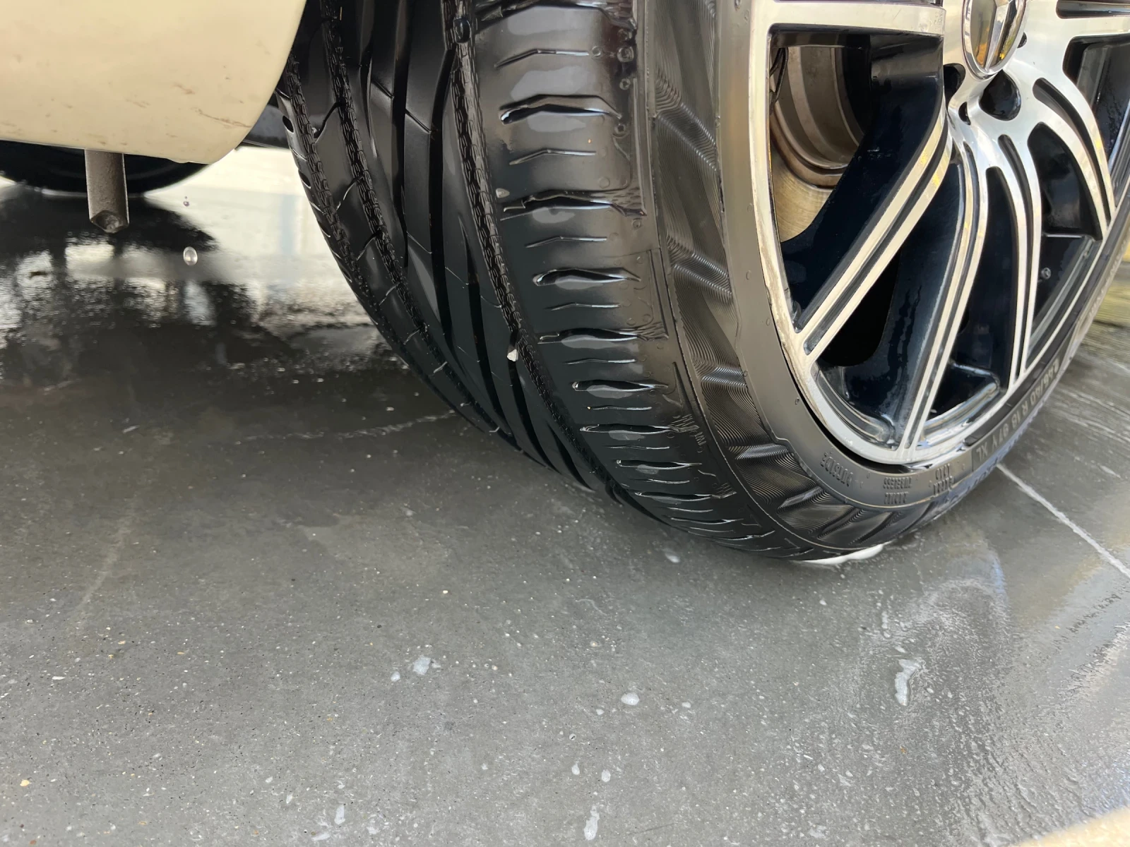 Mercedes-Benz C 320 Avangarde AMG, снимка 9 - Автомобили и джипове - 54284648