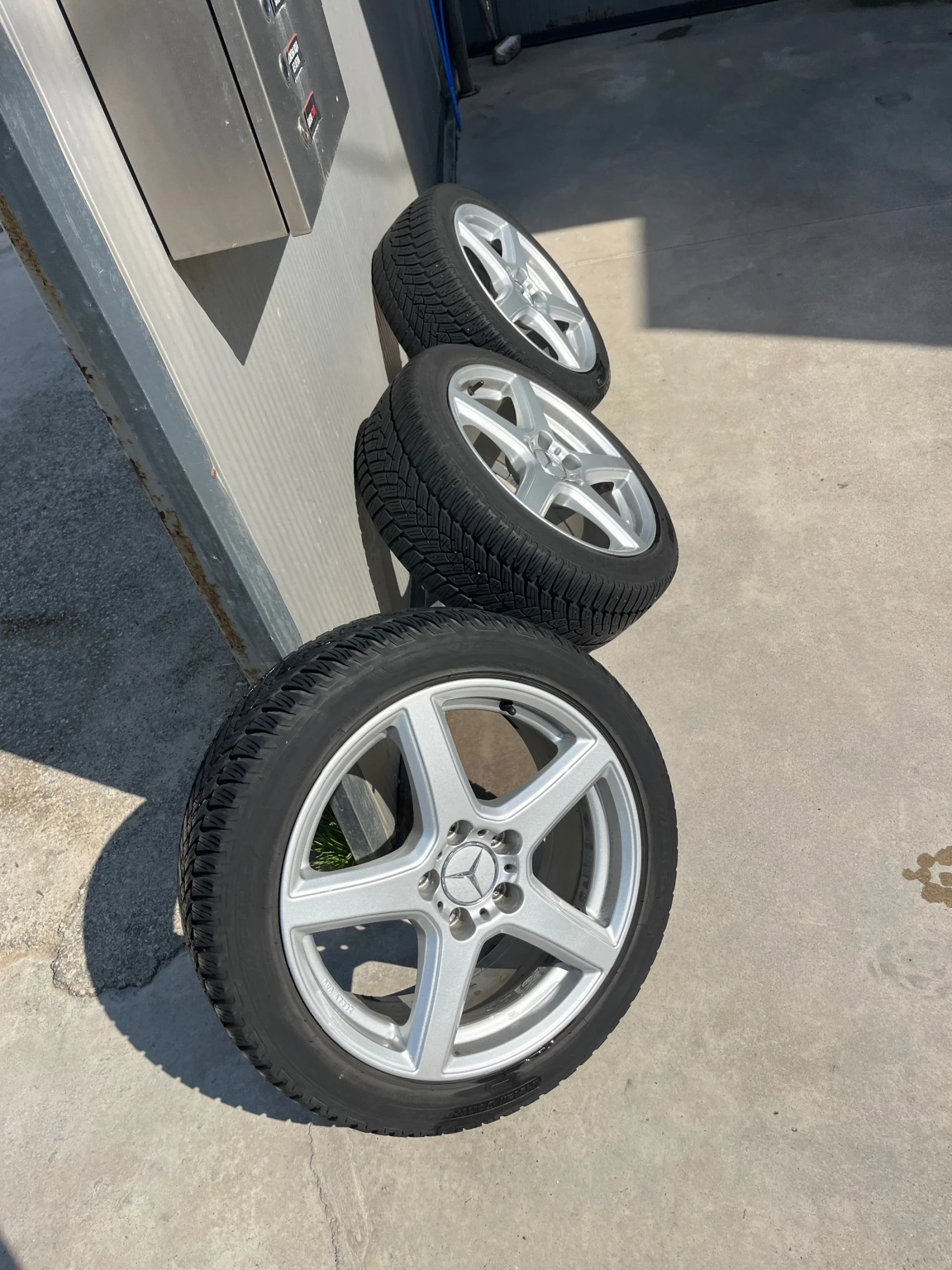 Mercedes-Benz C 320 Avangarde AMG, снимка 11 - Автомобили и джипове - 54284648