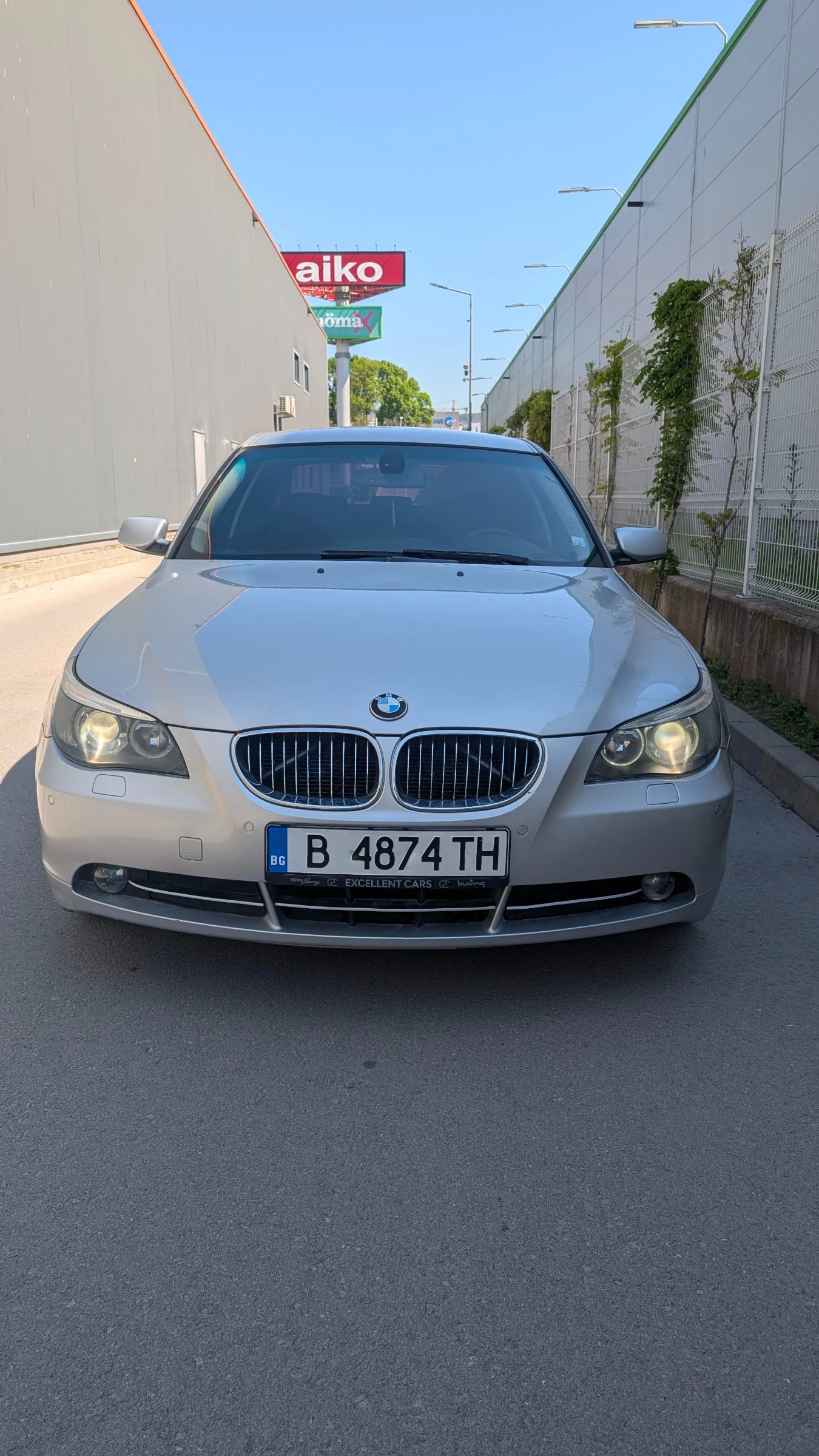 BMW 523 523i, снимка 2 - Автомобили и джипове - 54570501
