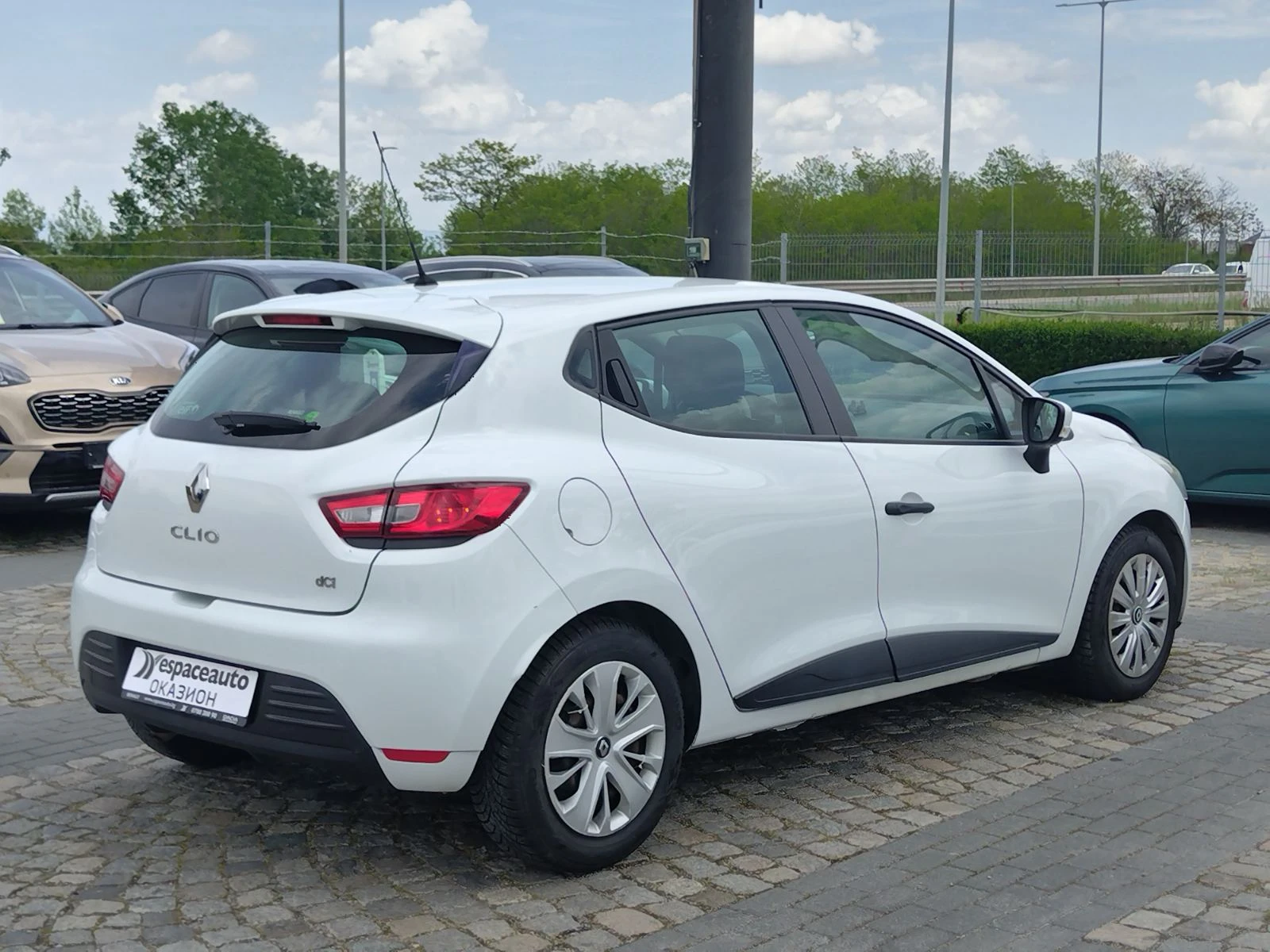 Renault Clio 1.5dCi/75к.с./Life, снимка 4 - Автомобили и джипове - 54619344