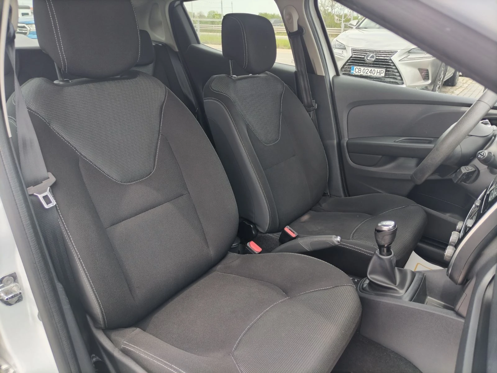 Renault Clio 1.5dCi/75к.с./Life, снимка 15 - Автомобили и джипове - 54619344