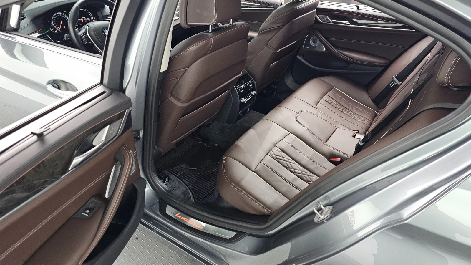BMW 540 xDrive Luxury Plus G30, снимка 12 - Автомобили и джипове - 54976450