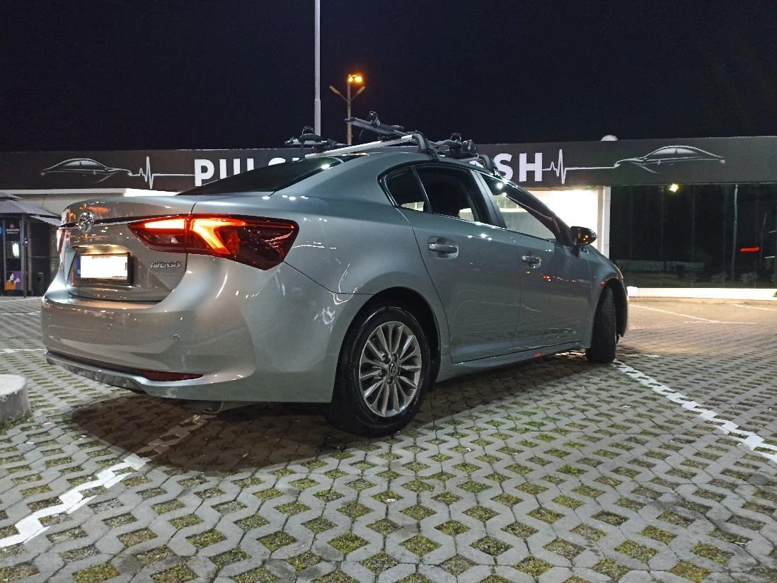 Toyota Avensis Avensis III (facelift 2015), снимка 3 - Автомобили и джипове - 55103593