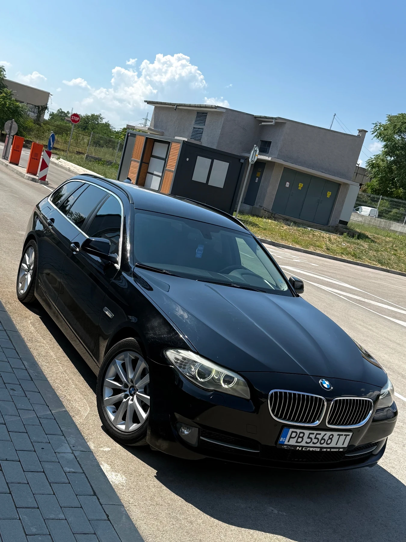 BMW 530 258 к.с XDRIVE * ТОП СЪСТОЯНИЕ* , снимка 2 - Автомобили и джипове - 55351324
