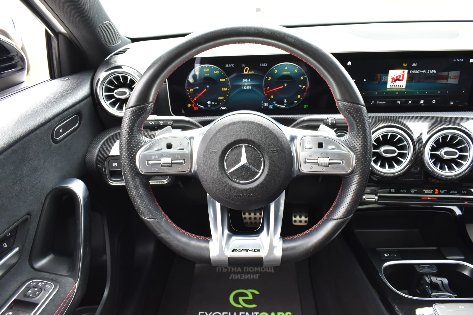 Mercedes-Benz A 220 AMG-LINE* 4MATIC* FULL-LED* CAMERA* PANORAMA, снимка 12 - Автомобили и джипове - 55413778