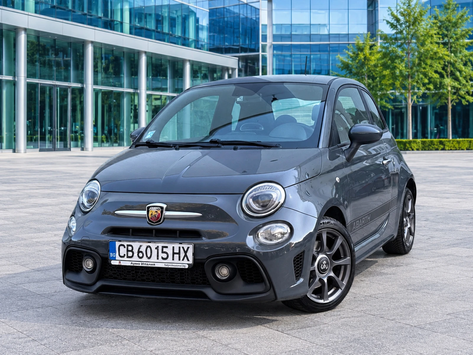 Abarth 595 1.4 T-Jet 70th Anniversary