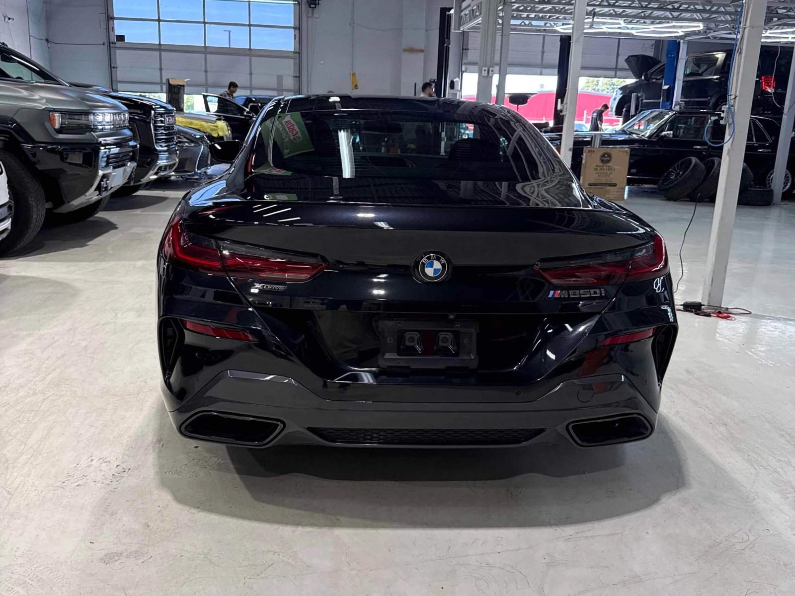 BMW 850 * АВТОКРЕДИТ * ГЛАВНО ПРЕДСТАВИТЕЛСТВО, снимка 5 - Автомобили и джипове - 56048578