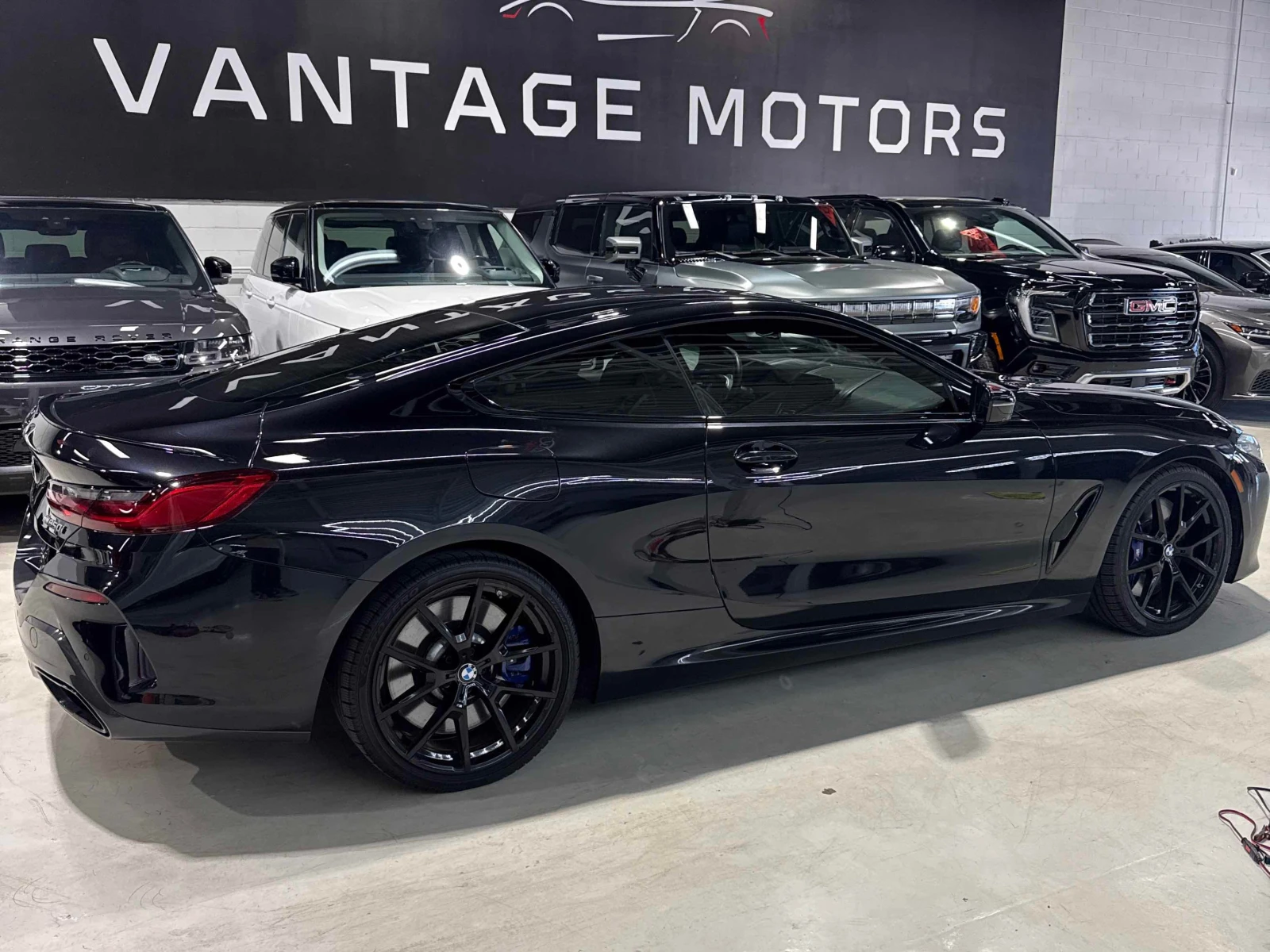 BMW 850 * АВТОКРЕДИТ * ГЛАВНО ПРЕДСТАВИТЕЛСТВО, снимка 4 - Автомобили и джипове - 56048578