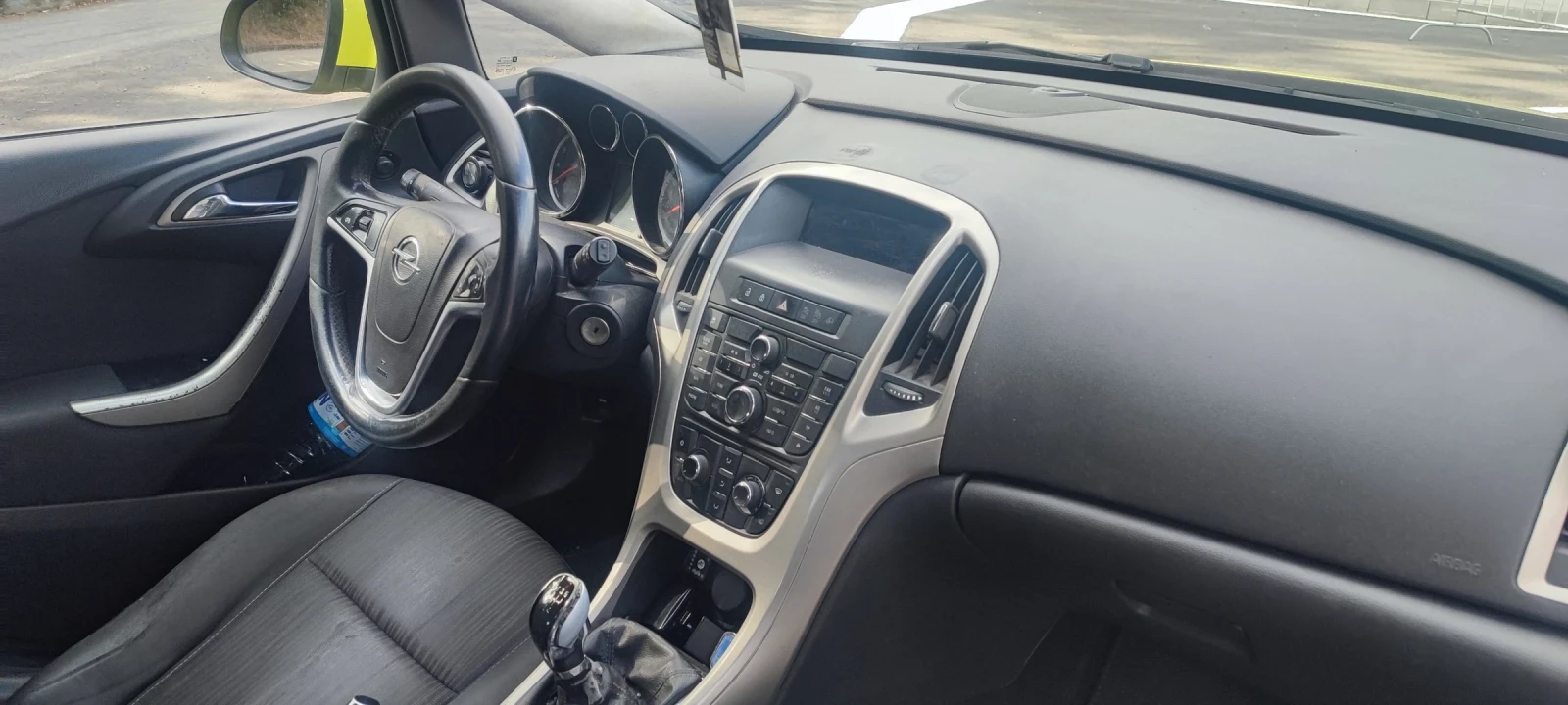Opel Astra J 1.4. АГУ, снимка 10 - Автомобили и джипове - 56106657