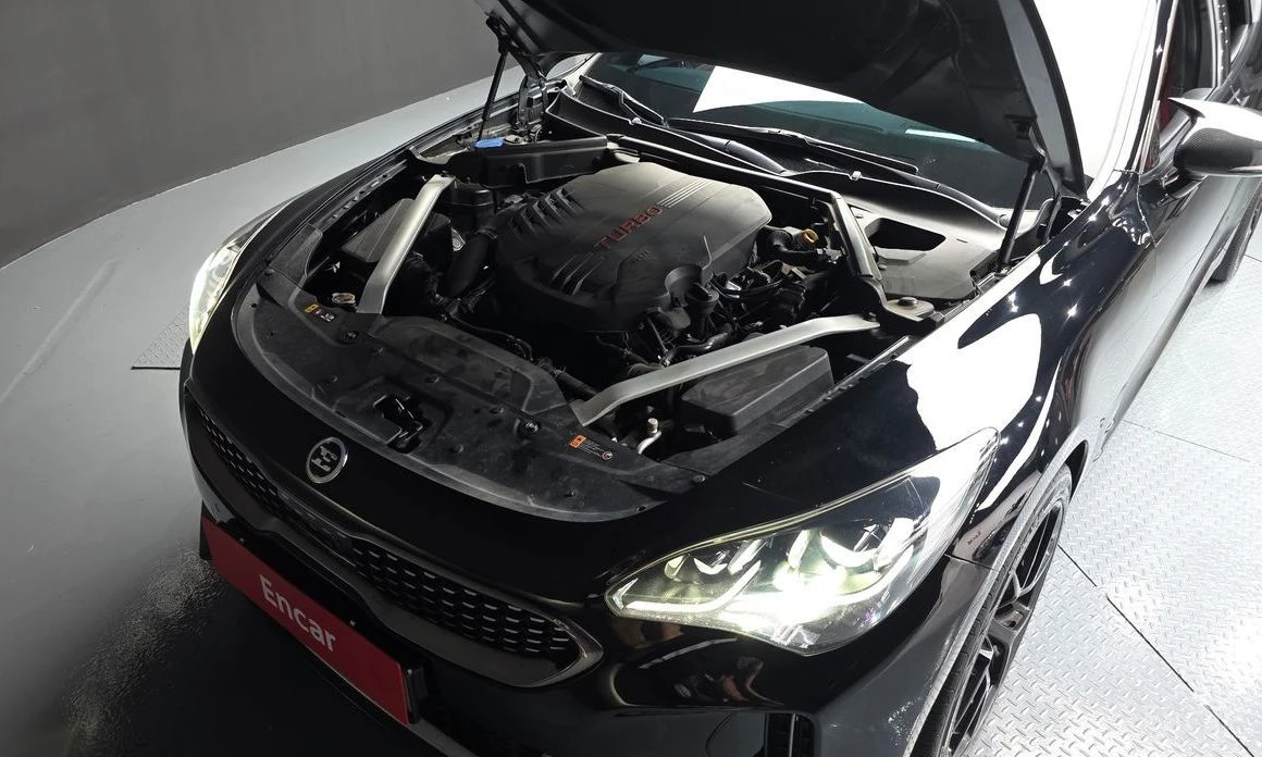 Kia Stinger, снимка 6 - Автомобили и джипове - 56639715