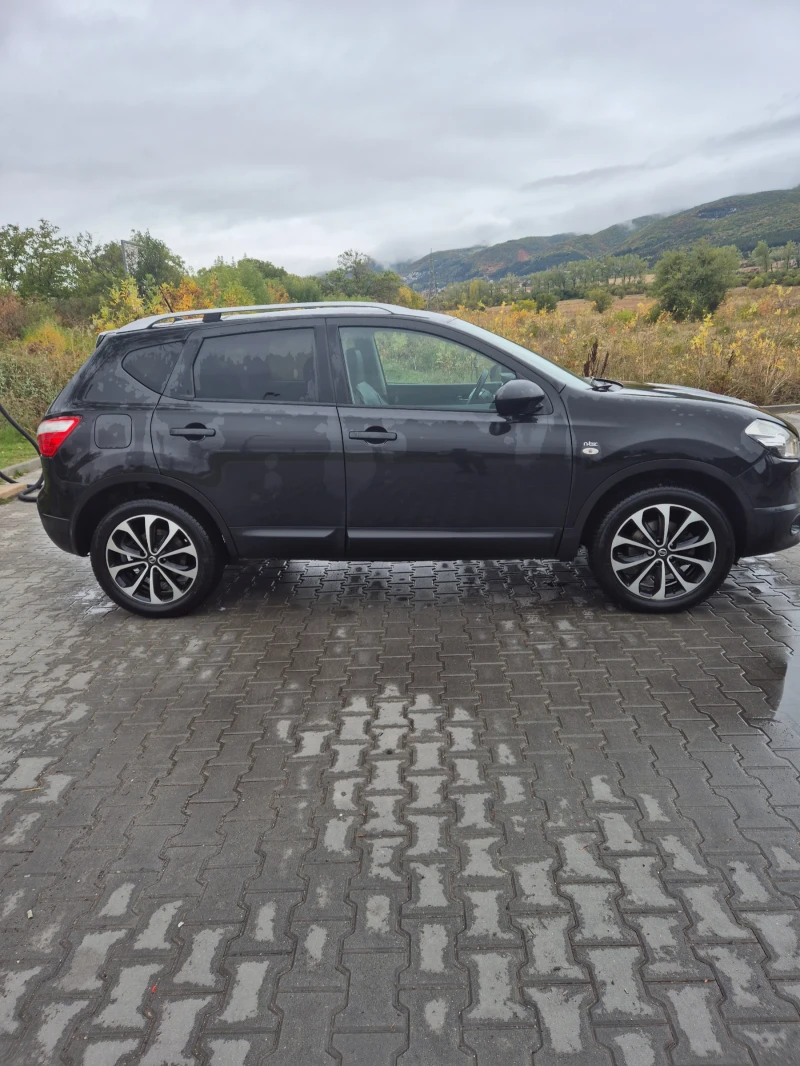 Nissan Qashqai, снимка 8 - Автомобили и джипове - 52351715