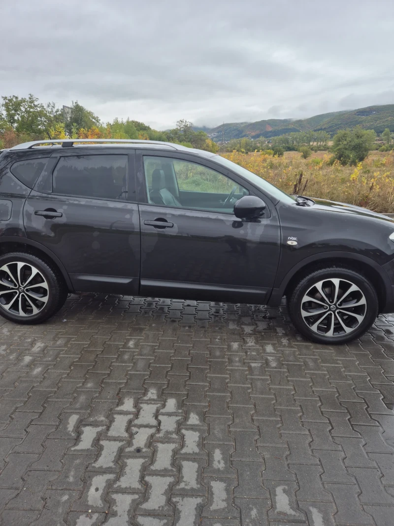 Nissan Qashqai, снимка 2 - Автомобили и джипове - 52351715