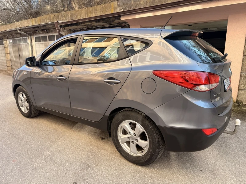 Hyundai IX35 2.0tdi 140ks 4X4, снимка 6 - Автомобили и джипове - 53512368