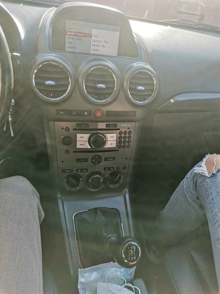 Opel Antara, снимка 5 - Автомобили и джипове - 55103590