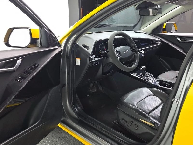 Kia Niro 1.6 Automatic, снимка 10 - Автомобили и джипове - 55867907