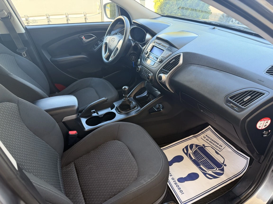 Hyundai IX35 2.0tdi 140ks 4X4, снимка 9 - Автомобили и джипове - 53512368