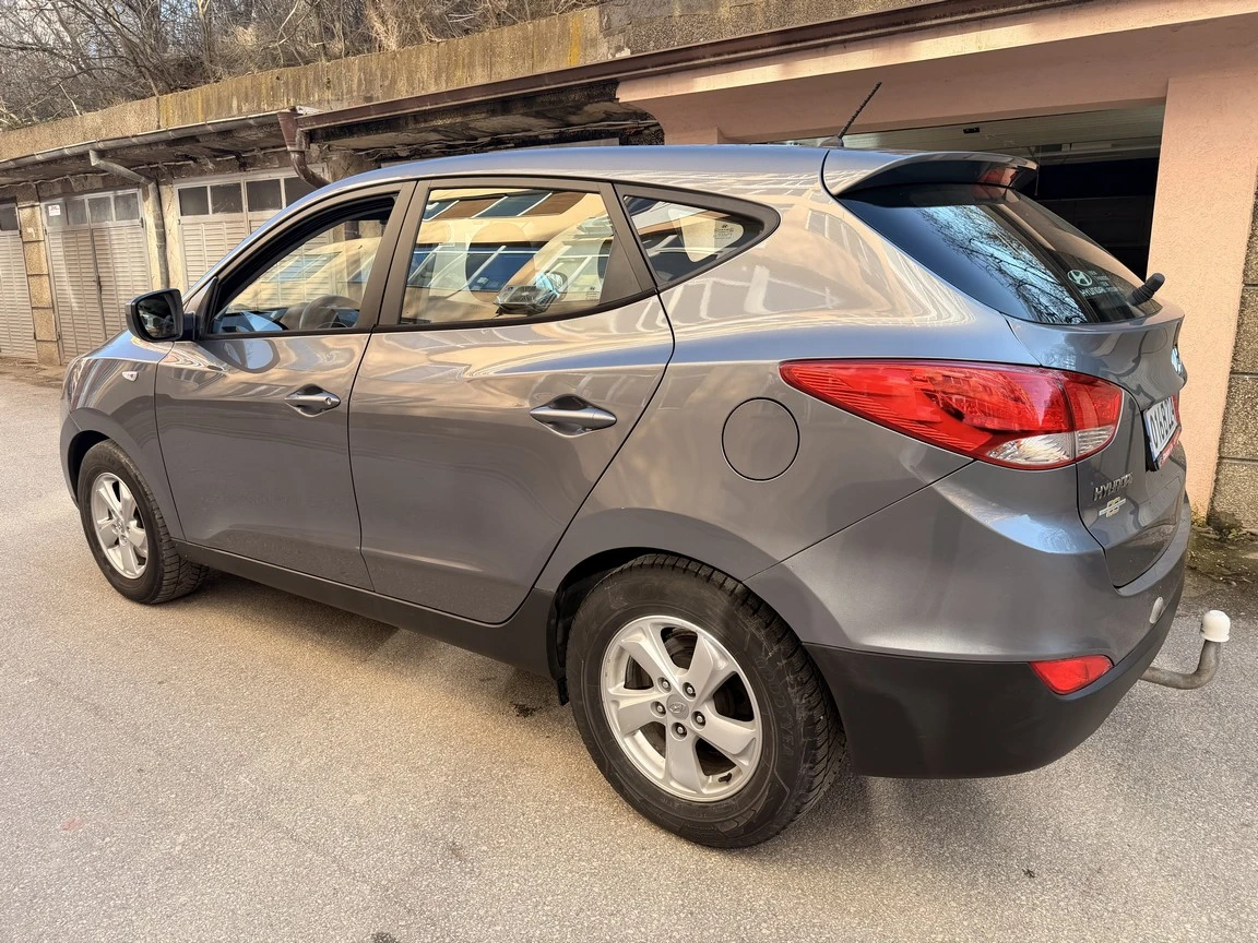 Hyundai IX35 2.0tdi 140ks 4X4 - изображение 6