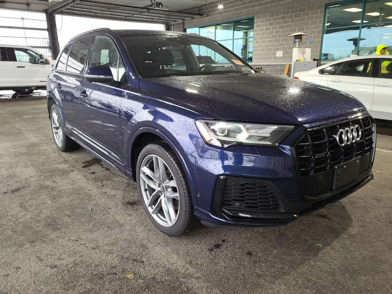 Audi Q7 PROGRESSIV| HUD| 360| PANO| CARFAX, снимка 2 - Автомобили и джипове - 53998582